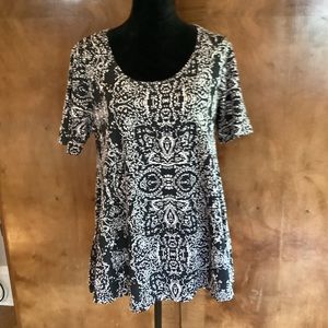 Black and White LuLaRoe Top